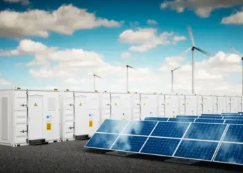 Renewable Energy Innovation: The Rise of Solar and Battery Storage This Year